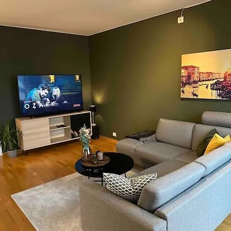 Apartment Entire For Rent In East *